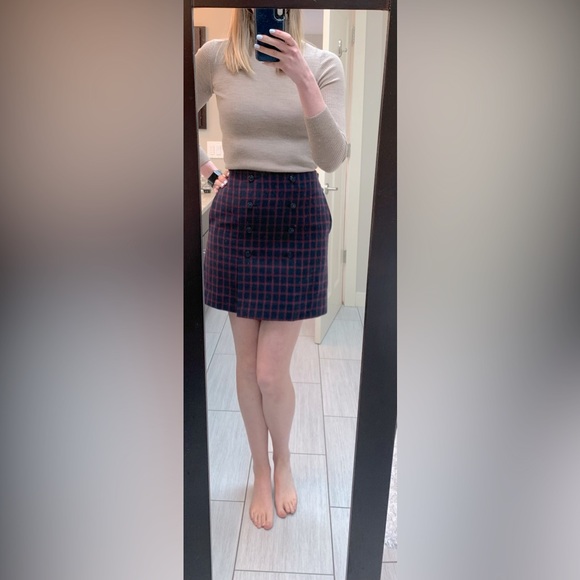 Navy and red plaid skirt with pockets - Picture 1 of 3